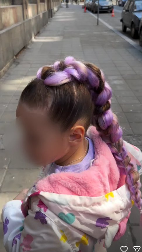 DEVOJČICE MASOVNO KOPIRAJU FRIZURU ĆERKE LUNE ĐOGANI! Mala Mia postavila novi trend i izazvala ludilo na mrežama (FOTO)