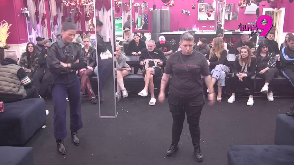 CRVENI ALARM U KUĆI! Boginja završila na Draganinom nišanu, svim silama dokazuje da nije lezbejka (VIDEO)