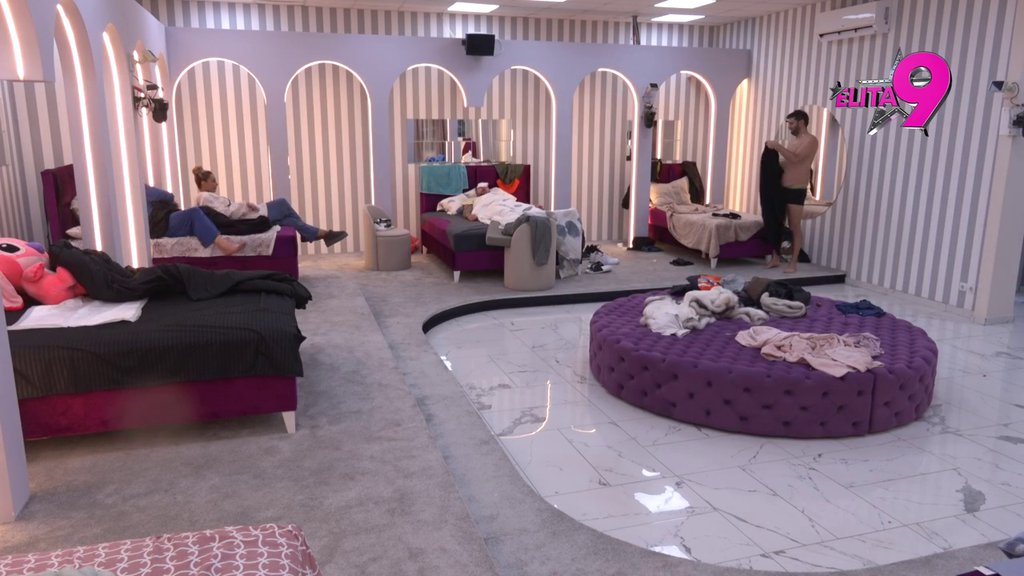 Koriste svaku priliku! Zorica i Aneli preko Janjuša ponovo nablatile Kačavendu (VIDEO)