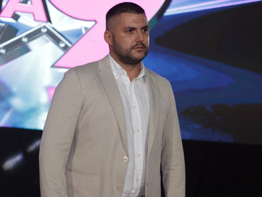 Prvo, ekskluzivno oglašavanje Asmina nakon susreta s Norom! Za Pink.rs otkrio prve utiske: Trčala mi je u zagrljaj, ZAPLAKAO SAM