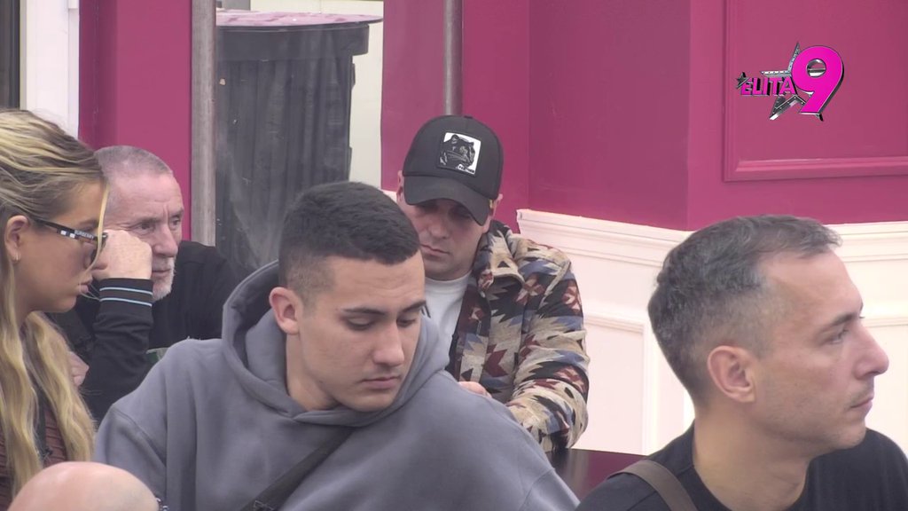 ONA SE SAMO SPRDA: Terza istakao da Sofija pored Milana ubija vreme, Stojičkoviću prekipelo, pa je ODJAVIO za sva vremena: OD DANAS... (VIDEO)