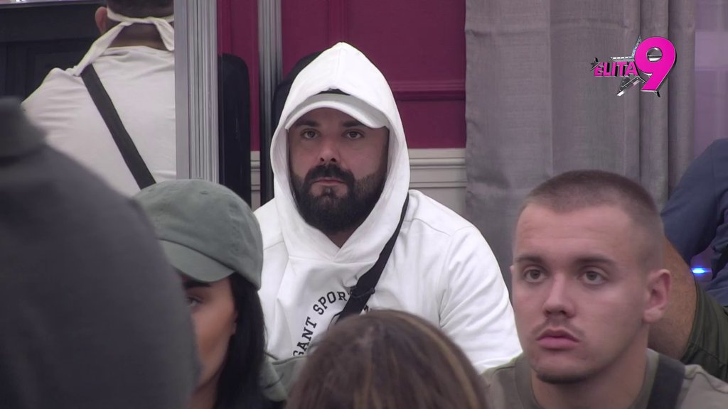 VELIKA ISPOVEST ASMINA DURDŽIĆA! Stao na put lažima: Otkrio sve o vezi sa Aneli Ahmić i njenoj trudnoći: Prvo veče sam joj dao 1000 evra, a onda je nestala na tri dana! (VIDEO)