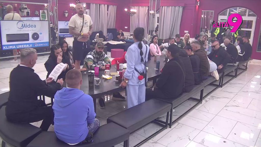 SOFIJA I DALJE TVRDI DA JE PATRIJAHALNA: Terza progovorio o njenom ocu, ona priznala da li je izmuzla Daneta za lovu (VIDEO)