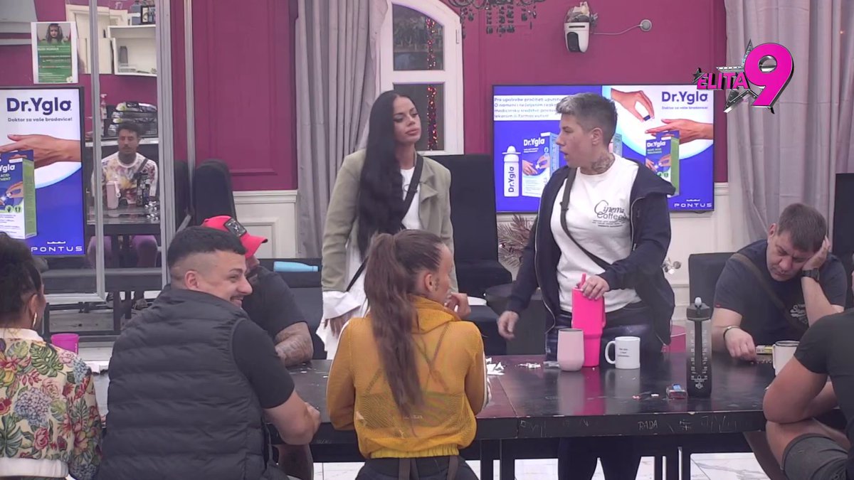 PRIPREMA TEREN ZA ŠUT-KARTU?! Dragana najavila Matoroj RASKID ako se ispostavi da je pila piće iz iste čaše kao i Sandra Todić! (VIDEO)