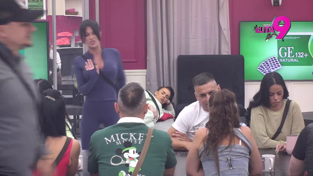 TO NIJE LJUBAV, TO JE... Aneli i Maja dele mišljenje o Teodori i Bebici, veruju da on ne može da izdrži dan bez nje (VIDEO)