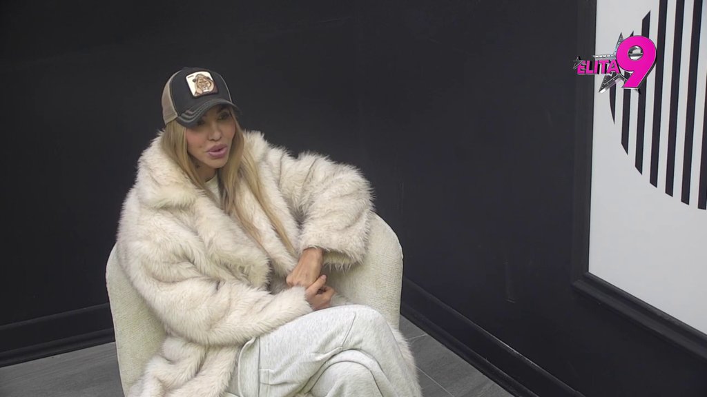 Danas hoda, silikon joj gore, du*e dole: Aneli ponovo demolirala Maju, pa priznala: Ne verujem joj u priču za Cara, eno je spava s lemurima (VIDEO)