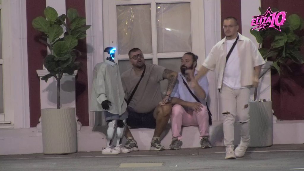 Sladi se na sav glas: Janjuš pomno sluša detalje svađe Đukića i Aneli, Dača obelodanio sve! (VIDEO)