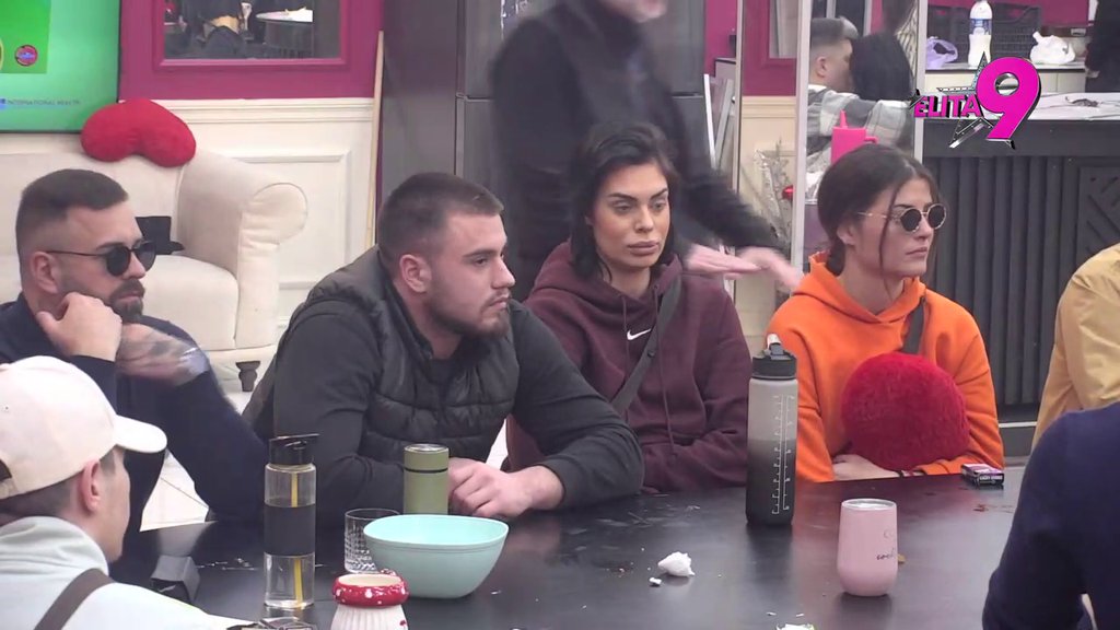 Kraj Mine i Mensura ELITE 9! Vrbaški raskinula s Viktorom jer joj ne veruje, jedva čeka da mu dokaže da NE LAŽE (VIDEO)