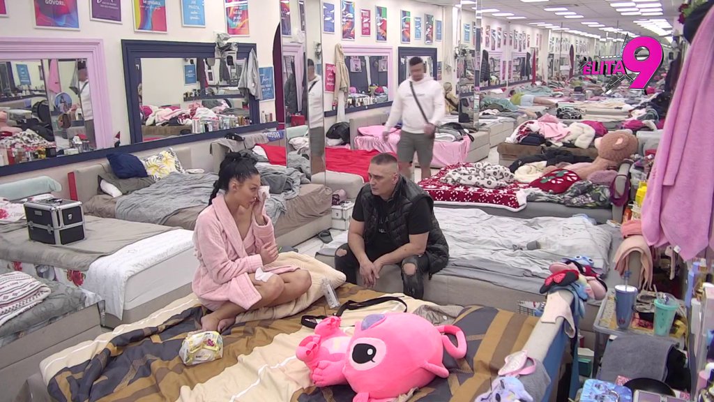 Pala u očaj: Alibaba i Luks svim silama pokušave da vrate Majin ugažen ego! (VIDEO)