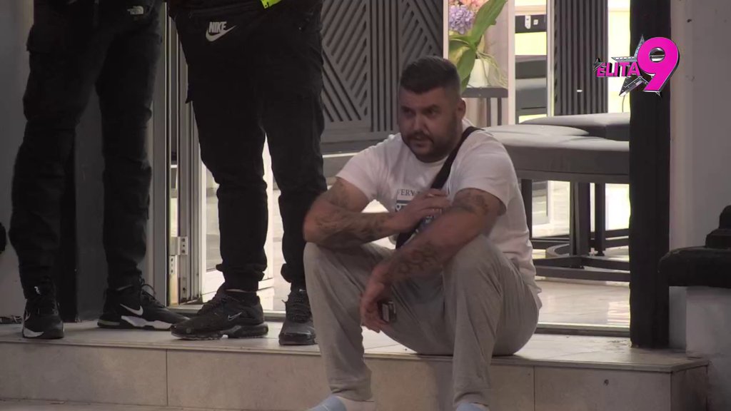 Želim da oženim Maju: Alibaba se moli Bogu da već sutra dobije crveni karton od Stanije kako bi krenuo u akciju! (VIDEO)