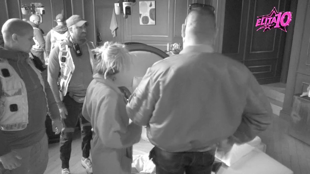 Obezbeđenje na sve strane! Aneli uletela u hotel nakon Laurine i Đukićeve akcije, pa ga raskrinkala: Upoznao si Noru, nisi je pogledao DVA SATA (VIDEO)