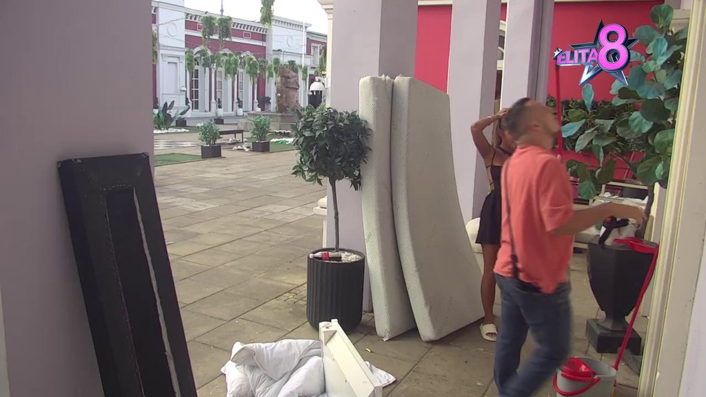OVAKO SE TRETIRA KRALJICA: Sofi oduševljena Gastozovim gestom, evo kako je kupio! Anđeli će krenuti para na uši kad sazna! (VIDEO)