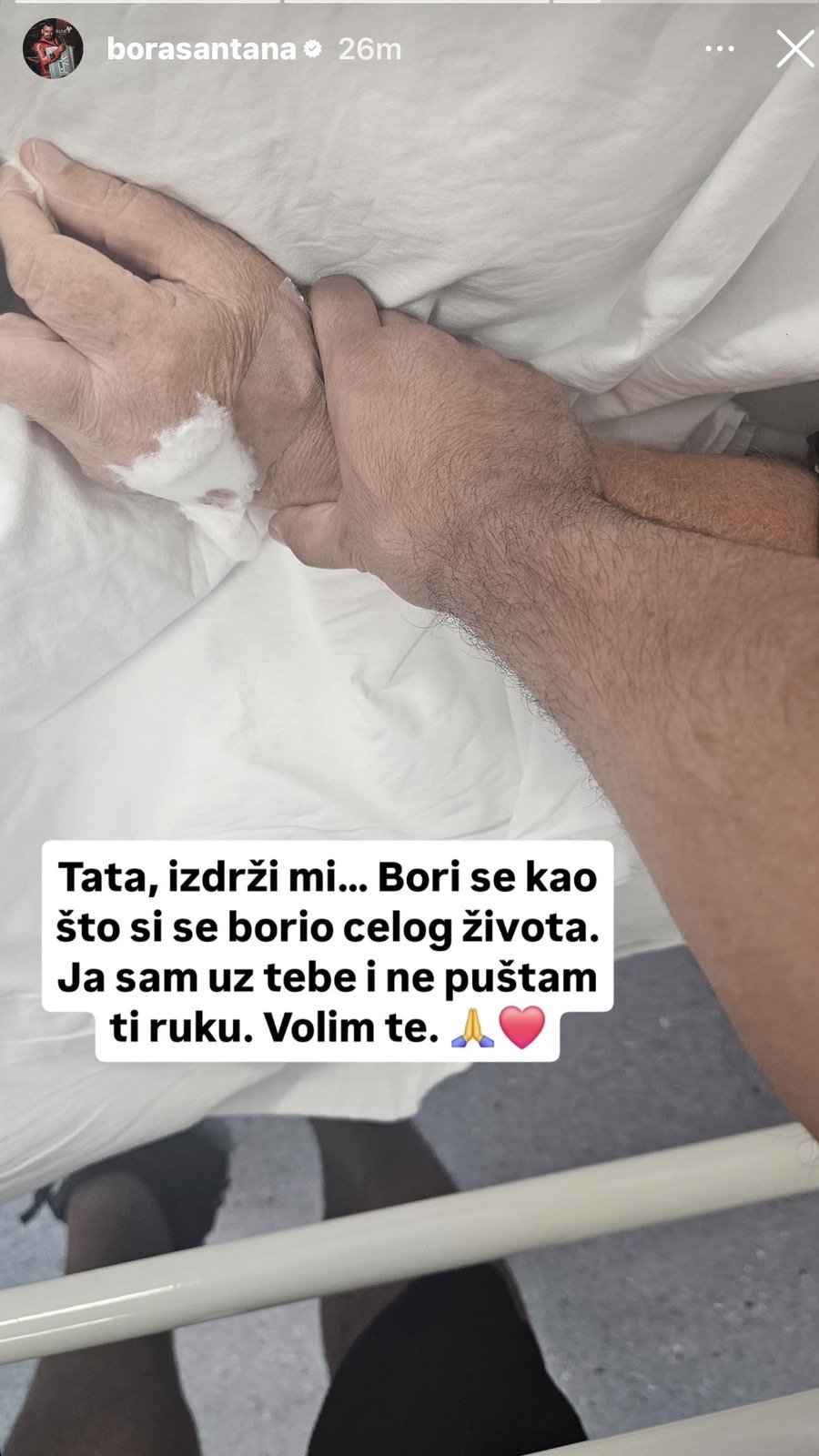 Četvrti moždani, pozlilo mu je na plaži: Otac Bore Santane u lošem stanju, podelio potresni prizor iz bolnice! (FOTO)