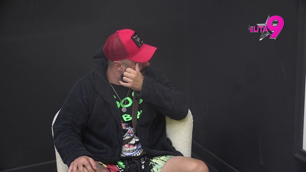 Srce mu se pocepalo! Luka plače kao kiša zbog svog tate, zapretio otkrivanjem istine o njemu, pa pozvao i majku Biljanu (VIDEO)