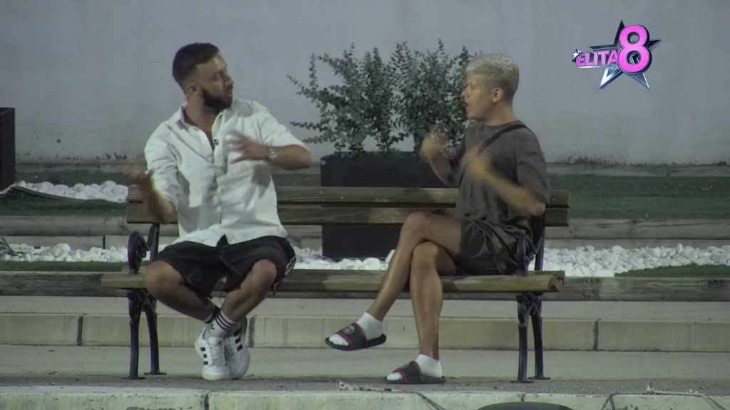 Anđela je bila iskrena ljubavnica, a Sofija zarad marketinga: Uroš sahranio moral Janjićijevićeve, pa obrisao patos sa Sandrom: Zavisnica Maseratija i stana u Španiji! (VIDEO)