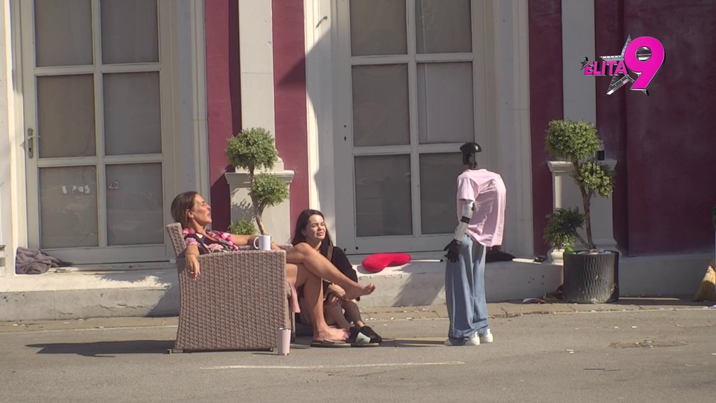 Muškarci se pljuju, pa se izvinjavaju! Milena presavila tabak, pa oplela po svim učesnicima, Toša se složio s njom! (VIDEO)