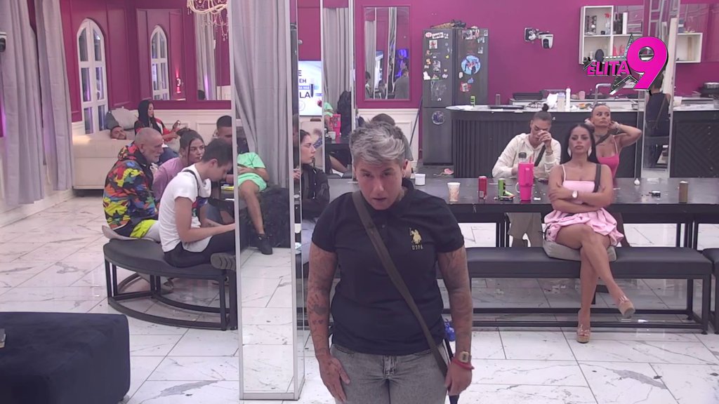 Ovako žestoka nije bila nikad: Matora sve surovija prema Alibabi, unakazila ga za sva vremena! (VIDEO)