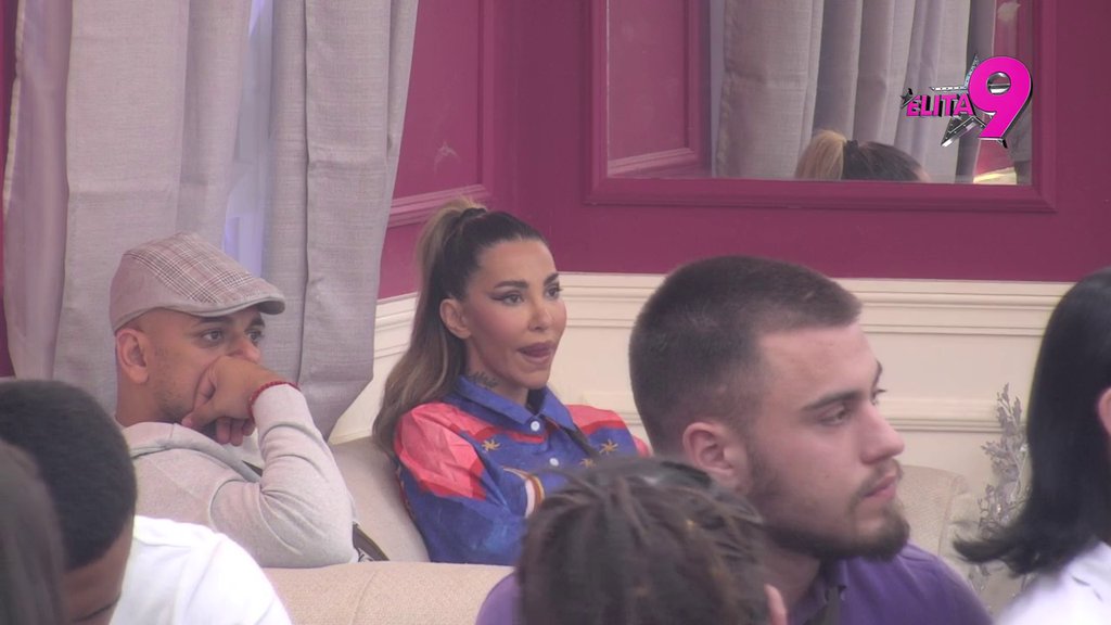 ŽELI DA BUDE MAJINA I MOJA ŽRTVA: Asmin žestoko potkačio Aneli, istakao da mu se sveti preko deteta, pa spomenuo Marinkovićevu: KIVNA JE ZBOG NAŠEG ODNOSA! (VIDEO)