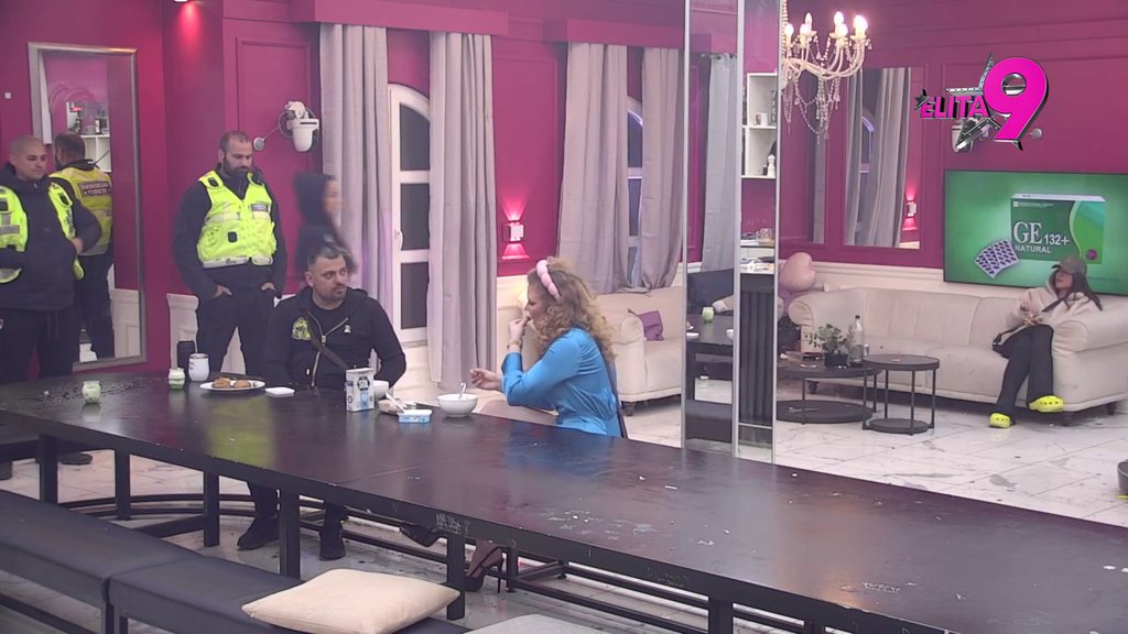 PRESELA MU VEČERA! Anastasija ispolivala Boru, vratila mu milo za drago sve uvrede i poniženja! (VIDEO)