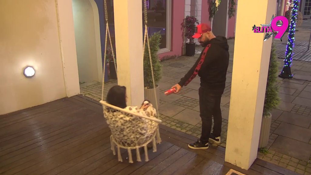 Imam traume od tebe! Luka pokušava da sklopi primirje sa Anitom, ona mu za narednu grešku najavila PAKAO! (VIDEO)