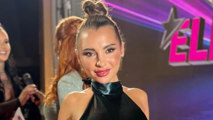 ŠOKIRAĆATE SE KAD VIDITE KAKO JE SARA STOJANOVIĆ NEKAD IZGLEDALA:  U Eliti 9 imala više ljubavnih zanosa, a nekad je bila uzorna srednjoškolka! (FOTO)