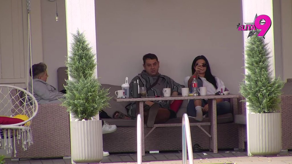Vidi se da si ljubomorna: Matora saznala za poljubac Bore i Jakšićke, pa joj dala savet zlata vredan! (VIDEO)