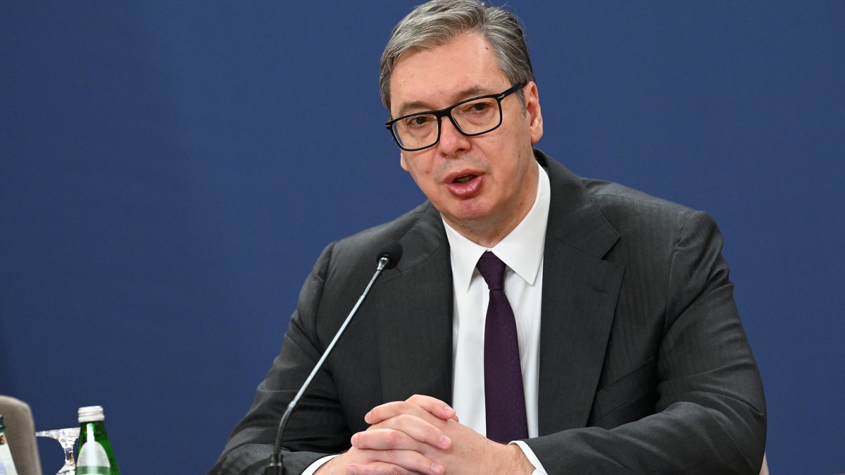 'SVAKI PUT ĆU DA USTANEM I DA SE BORIM ZA SRBIJU' Vučić poslao snažnu poruku: Dao sam sve od sebe da ova zemlja krene napred (VIDEO)