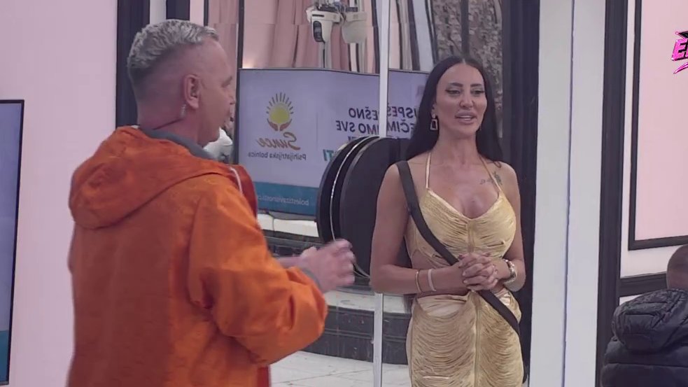 Poršelina zarežala na Marka: Umro bi kada bi Sanja ušla sa nekim u priču, iskompleksiran si zbog Žarka (VIDEO)