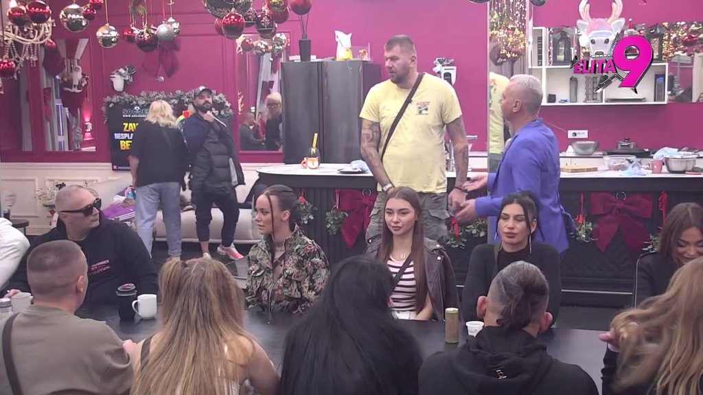 Hvala Bogu što nikada nije ostala trudna, pa da imam i ja probleme sa njom oko deteta: Luka totalno okrenuo ploču, rešio da se NIKADA ne pomiri sa Aneli, pa se obratio Baji i Biljani (VIDEO)