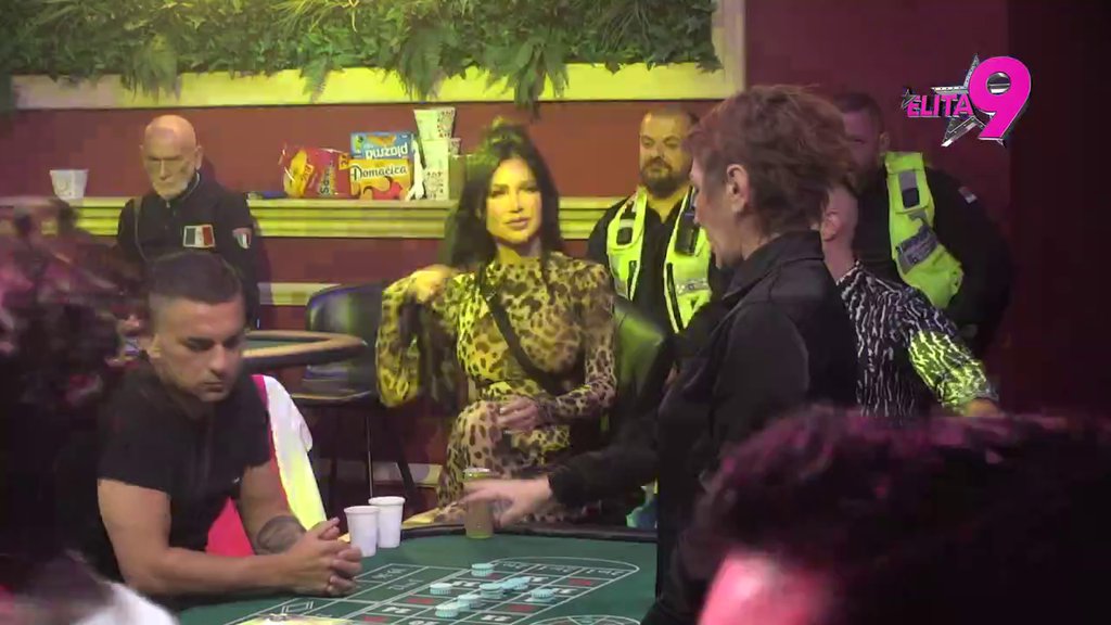 Osvaja ranjivo srce Majami devojke! Anđelo i Stanija se peckaju u šiframa, popuštaju im kočnice u muvanju (VIDEO)