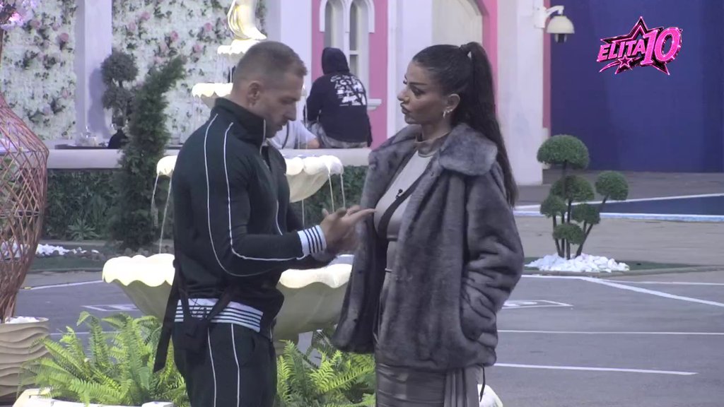 SVE PRŠTI OD STRASTI! Mahir se dao u osvajanje Slađane, ona se prepustila flertu: Imao bi šansu kod mene  (VIDEO)