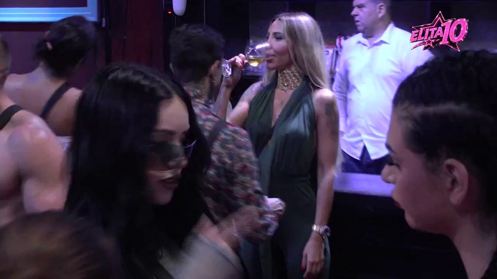 PALO POMIRENJE! Aneli i Filip ponovo u strastvenom zagrljaju (VIDEO)