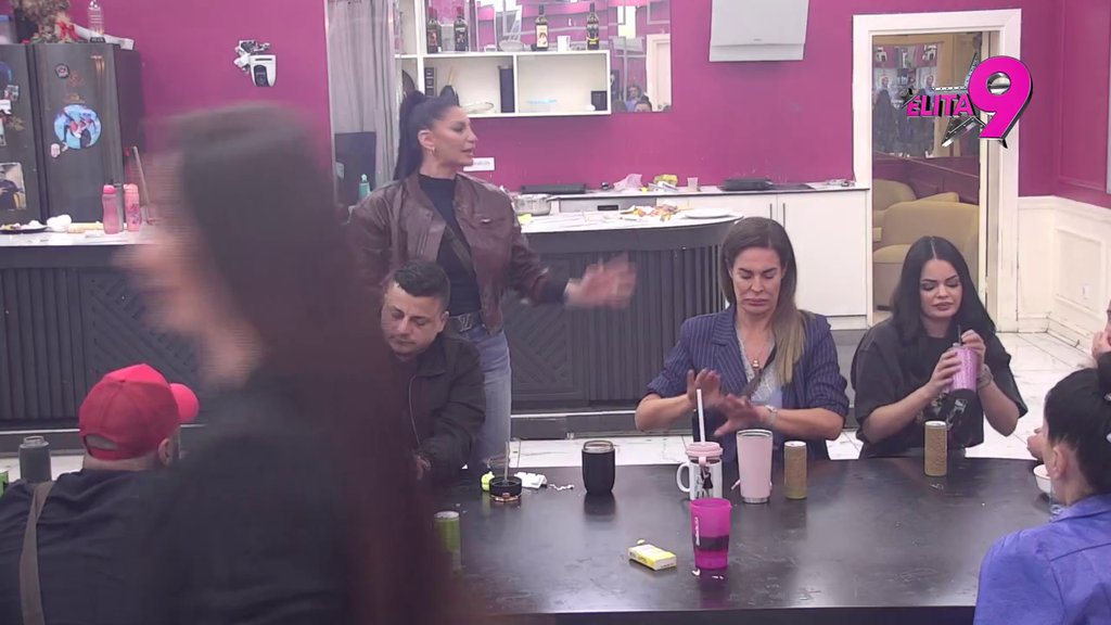 EVO POSLE KOLIKO JE BILA SA NJIM: Janjuš i Kačavenda oči u oči o njihovom se*su (VIDEO)