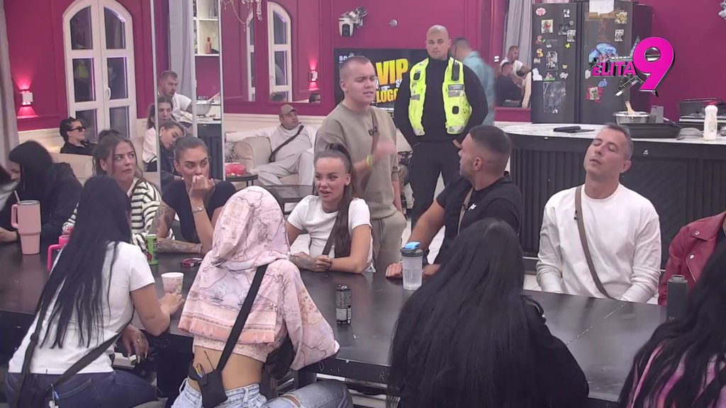 Trese se Bela kuća: Bukti žestok obračun Anđela i Dače, pljušte uvrede na sve strane! (VIDEO)