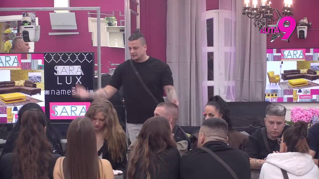 ORI SE BELA KUĆA! Kačavenda zaratila sa većinom cimera, Jovan joj zapušio usta za sva vremena: Raspala im se banda... (VIDEO)