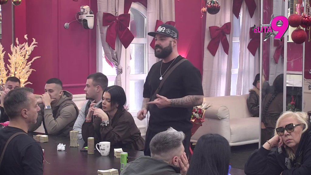 PREFESIONALAC! Jovana krenula da priča o Aniti i Relji Popoviću, Luka je ZBUNIO JEDNOM REČENICOM I PREKINUO IZLAGANJE! Ona poručila: Otkopaj rupu i nabij glavu (VIDEO)