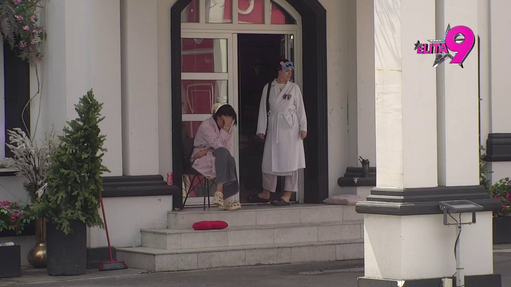 Gore jutro joj nije svanulo! Posle ljubavnog brodoloma, Mina ne može da se sastavi, glavu ne diže od tuge! (VIDEO)