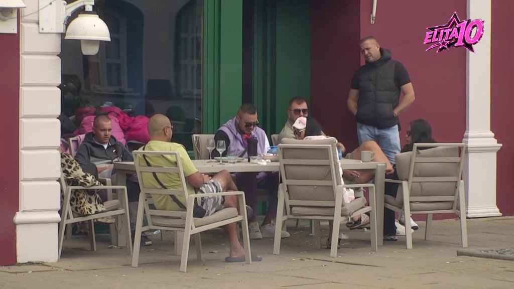Hiruški podeljeni klanovi! S jedne strane dvorišta Karićeva ekipa, nasuprot njih Car i Janjuš NIŠANE (VIDEO)