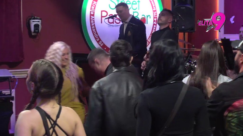 ŽURKA KAKVA SE NE PAMTI! Viktor i Mina od ljubavi do raskida, Asmin zaveo Saru pa se pravdao Maji, dok je zbog Bore Santane obezbeđenje imalo pune ruke posla (VIDEO)