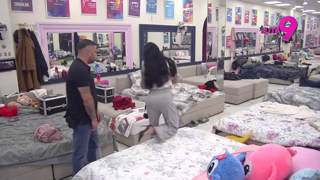 Ozario se! Maja nastavila s provokacijama, Asmin je pogodio cigaretama u zadnjicu (VIDEO)