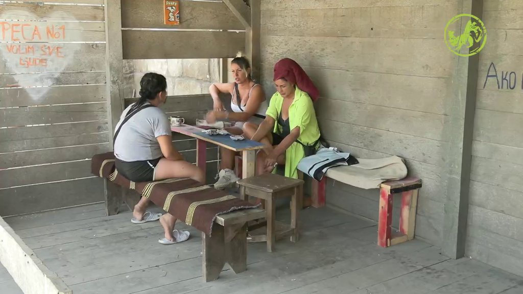 RASTE TI ADRENALIN I NERVOZNA SI: Elena zabranila Aleksandri da JEDE KREM I ŠEĆER (VIDEO)