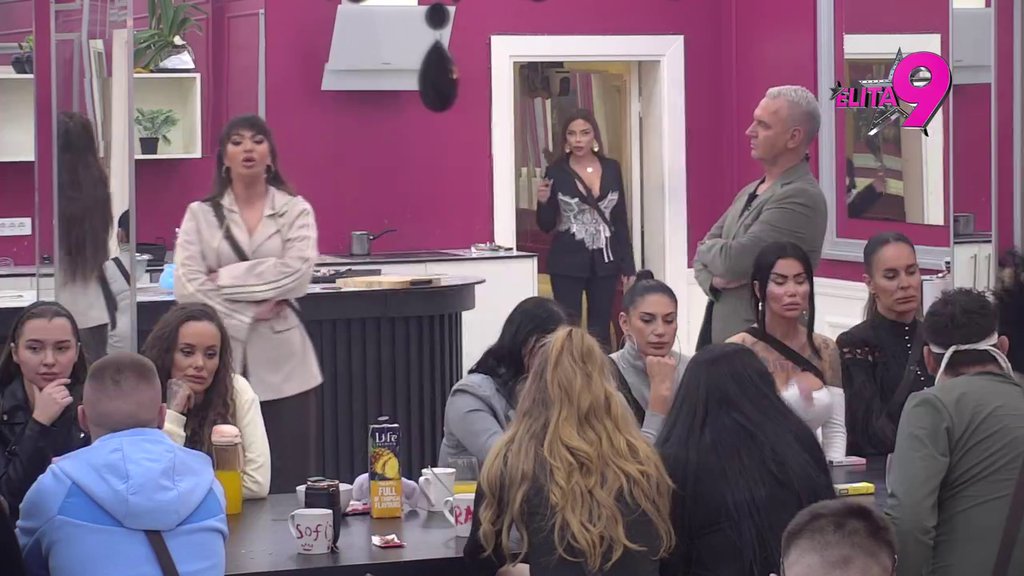 NAPOKON ĆE TA PORODICA DA IDE... Kačavenda nikad žešće komentarisala Ahmiće, nazvala ih monstrumima: Ponižavaju dvoje mladih koji se bore za porodicu (VIDEO)