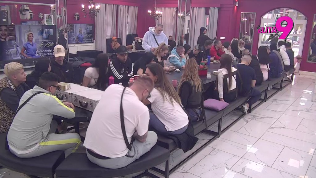 NESLAVNU TITULU PONELI NJIH TROJE! Evo koga su gledaoci 'Elite 9' proglasili NAJNEPOŠTENIJIM!