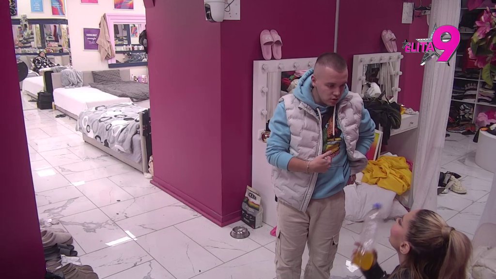 Nastaće karambol! Dača otkrio Aneli da mu se Luka poverio da je drži u šaci: Rekao je da tom rečenicom može da te UNIŠTI (VIDEO)