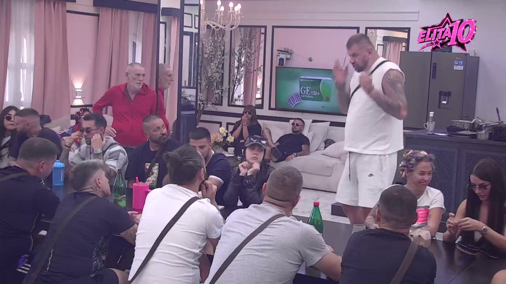 SAČEKAO JE NA VOLEJ! Janjuš navodno prešao Sandri preko Mateje, a pred svima je poručio: Ako se ispostavi da je bilo nešto više iste sekune KRAJ (VIDEO)