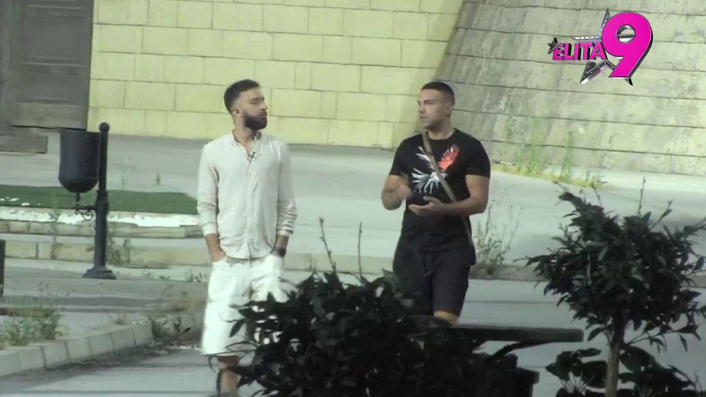 Razvezao jezik: Anđelo svim silama ispljuvao Anitu Stanojlović, ne može očima da gleda nju i Luku! (VIDEO)