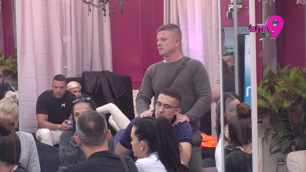 TOTALNI PREOKRET! Miladin otkrio da se Viktoru sviđa Anastasija Brčić, Dejan Ketić izrazio razočaranje pa mu vratio milo za drago: Znaš da mi se sviđa, ti si se baš za nju zakačio! (VIDEO)