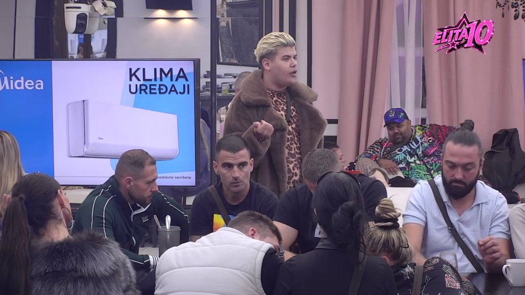 Karambol! Uroš izvređao Sandru, ona skočila na njega, on se obratio Baji: Bajo, pošalji... (VIDEO)