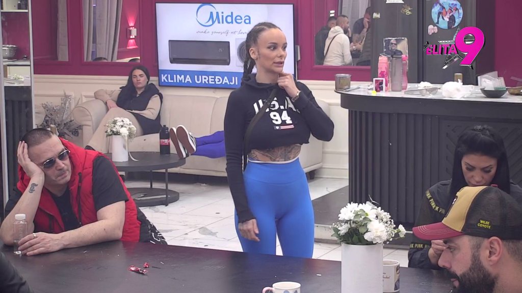 Vi ste foliranti, devojka koju voliš te ponižava: Sofija shvatila da Teodora ne može očima da gleda Bebicu, Asmin ponizio i Đukića i Delićevu (VIDEO)