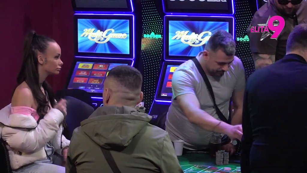 Ne može da podnese njegovo prisustvo! Teodora besni na svaku Bebičinu reč, uspela da ga otera sa žurke! (VIDEO)